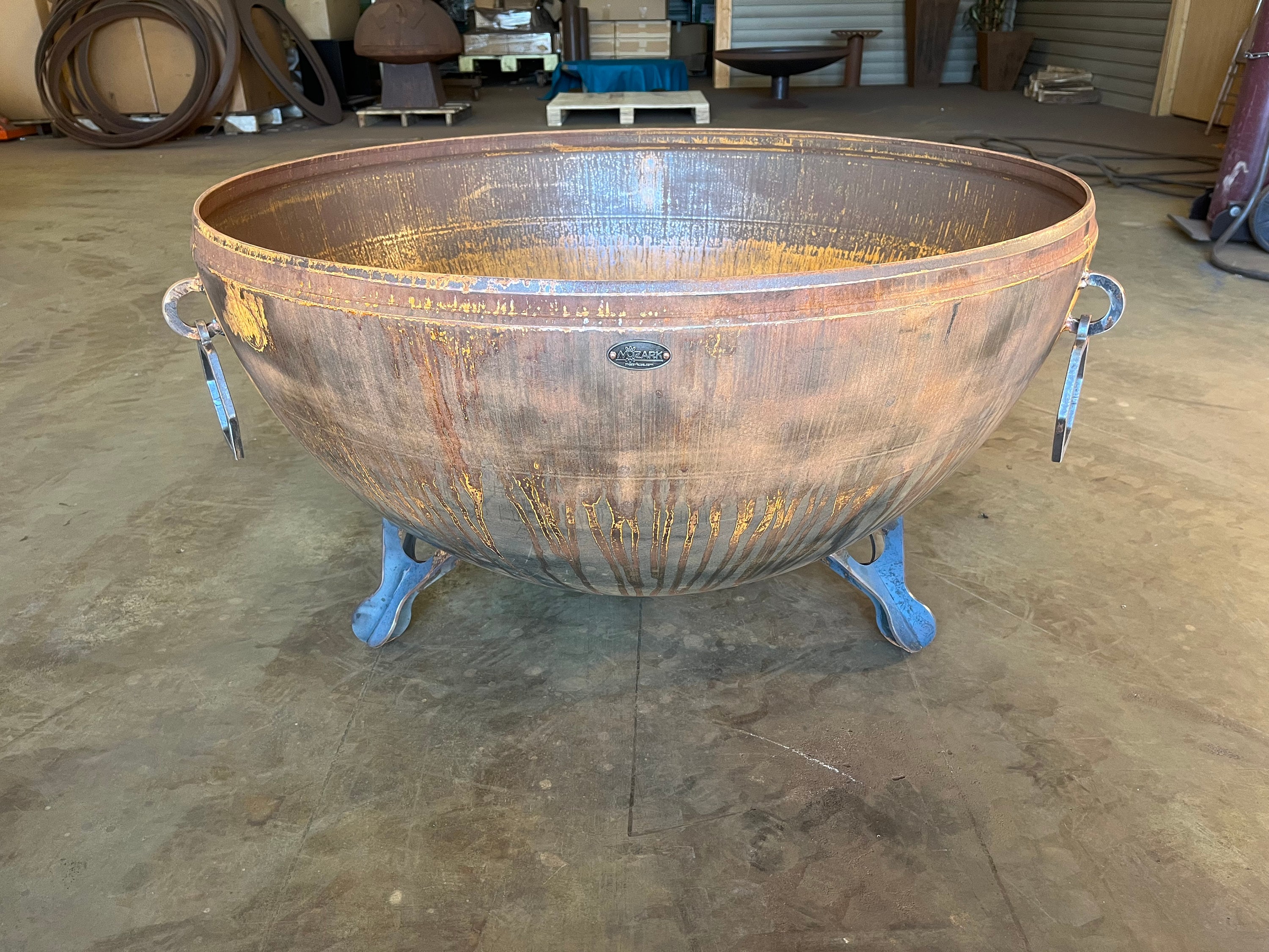 41-Inch Patina Steel Fire Pit: Heavy-Duty Outdoor Cauldron