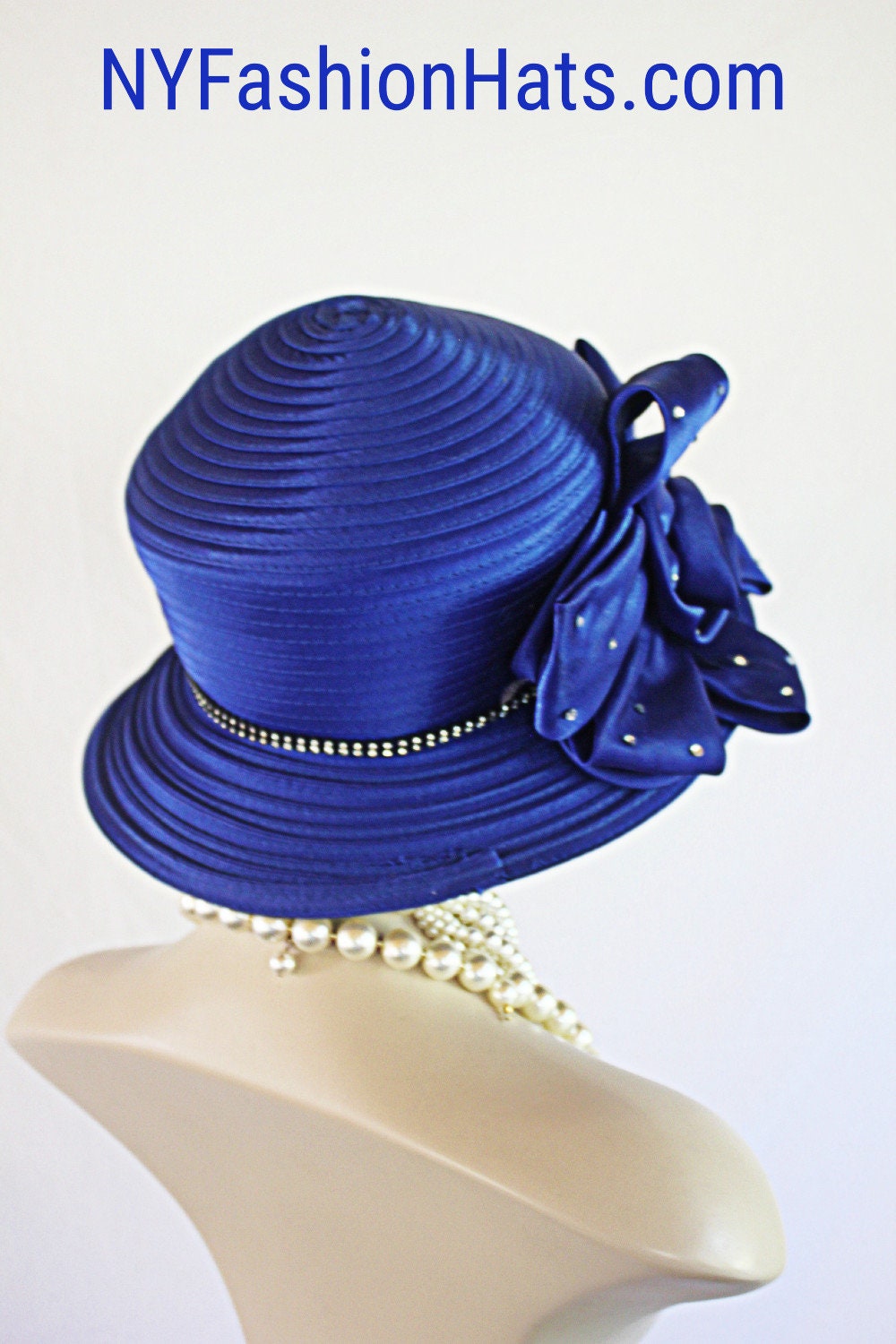Women display picture 3