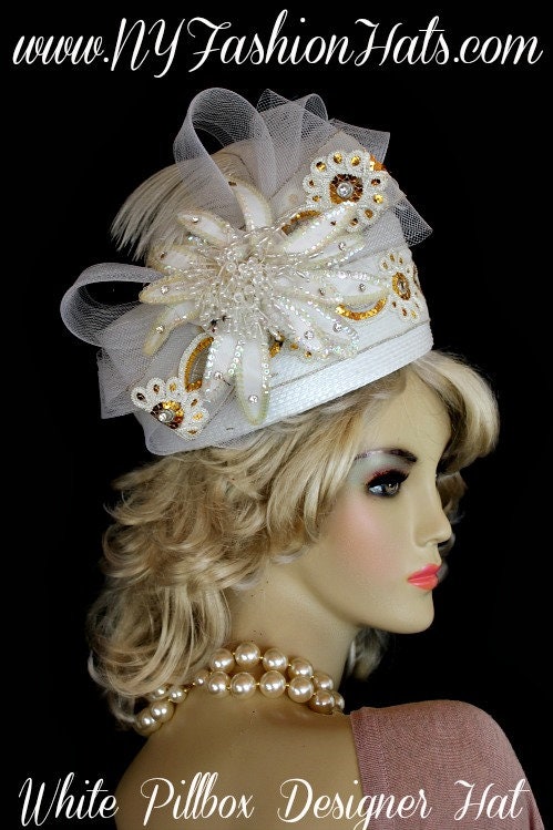 Women display picture 1