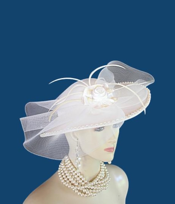 Women display picture 1