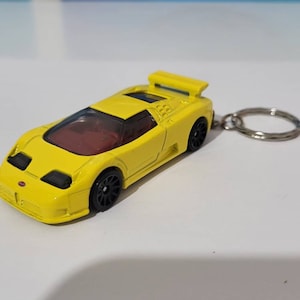 Hotwheels bugatti EB110 keyring