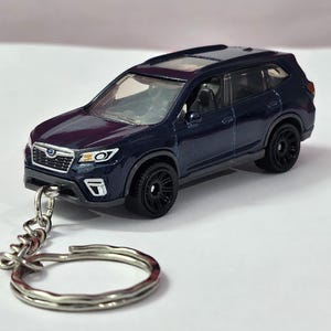 Subaru Forester keyring dark blue