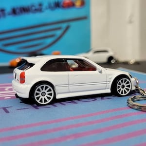 Hotwheels honda civic type r ek9 keyring