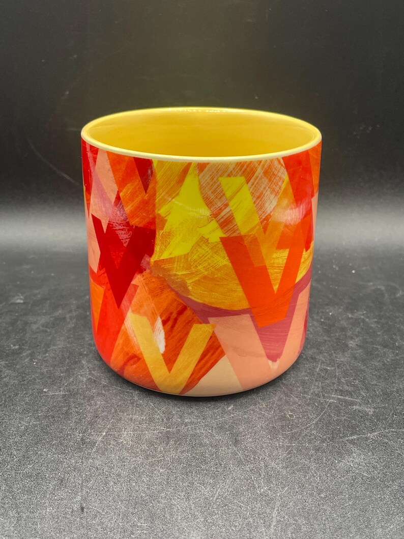 Love Mug by Anthropologie "V" Style Large Coffee/Mug/ Tea bild 4