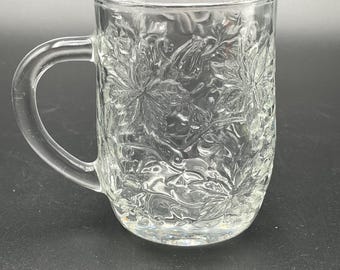 Princess House FANTASIA Vintage Poinsettia Pattern Crystal Coffee/Tea Mug