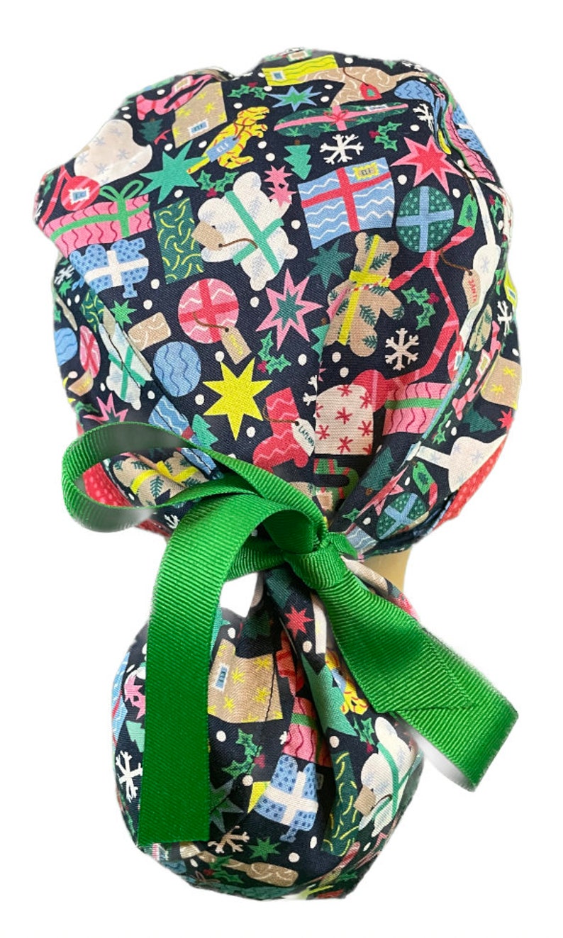 Scrub Cap Ponytail, Gangsta Wrapper With Dark Pink Dots, Women's ...
