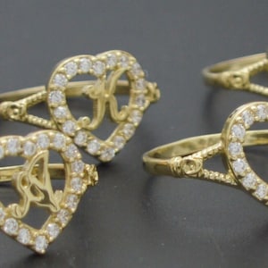 Anillo con inicial en forma de corazón de circonita cúbica de 17 mm y oro amarillo macizo de 10 quilates auténtico, todos los tamaños, 1,9 g