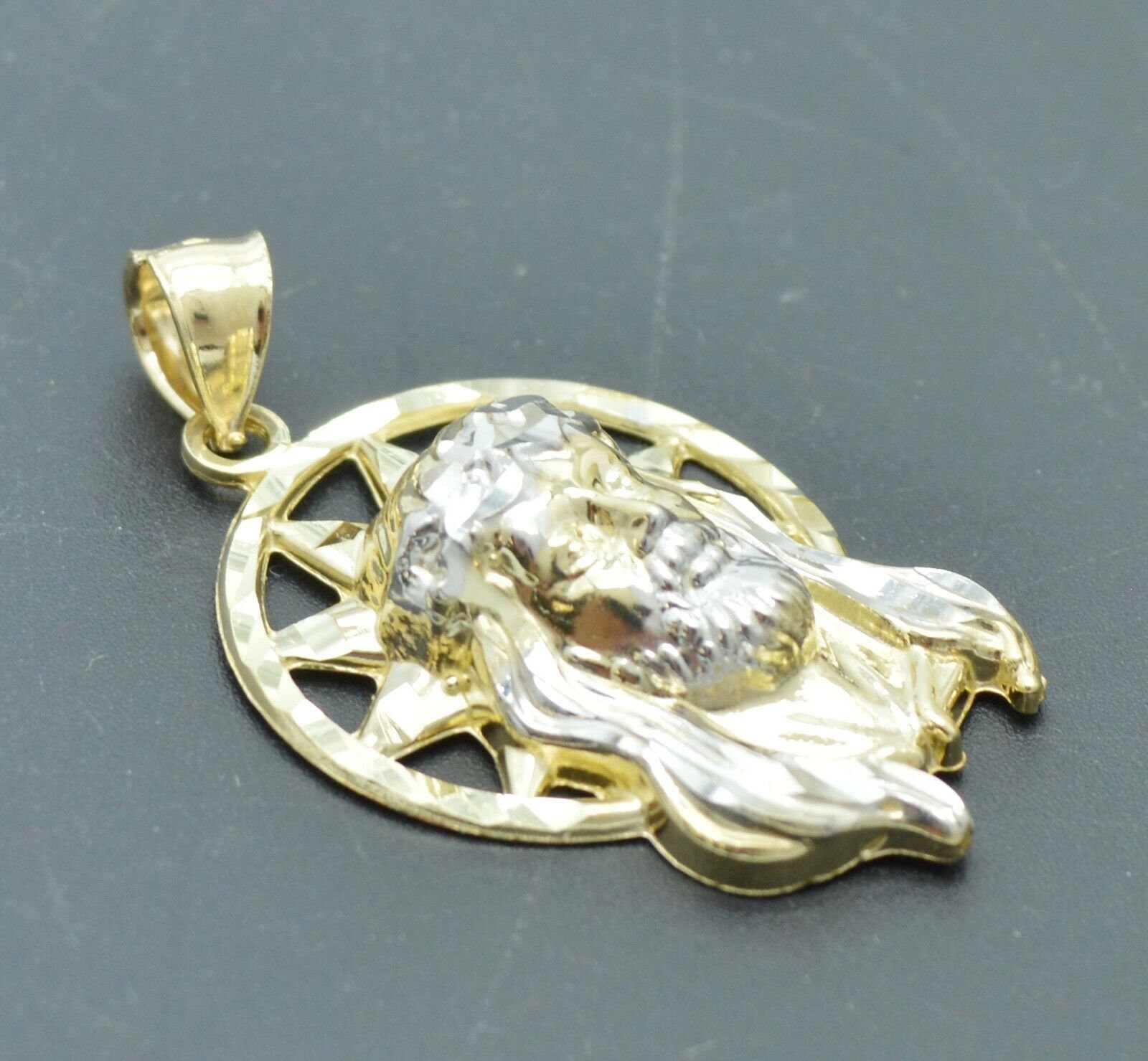 本物の 10K イエロー ゴールド イエスの頭 ダイヤモンド カット