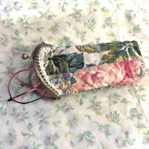 Quilted Eyeglass Case with Clasp