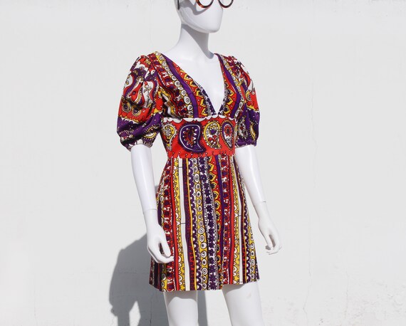vintage 1960s psychedelic mini dress - image 3