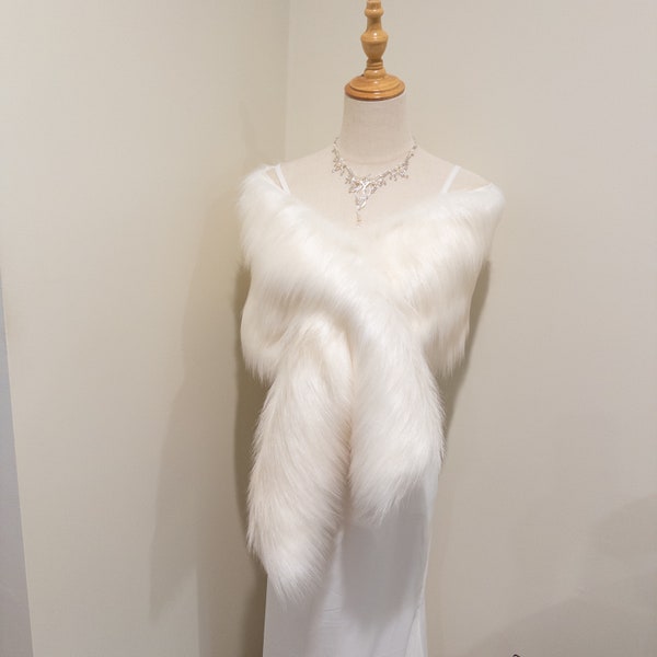 LARGE Ivory white  Faux Fur Bridal Wrap, Wedding Bridal Wrap, Wedding Bolero, Fur Wrap