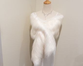 MEDIUM Ivory White Faux Fur Bridal Wrap, Wedding Bridal Wrap, Wedding Bolero, Fur Wrap