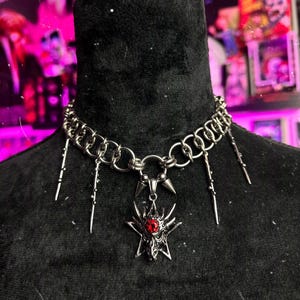 Dragon chainmail choker