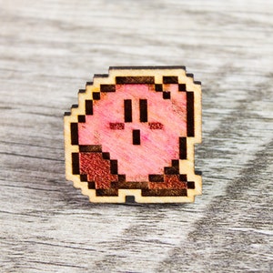 Pixel Kirby Wood Pin | Kirby Wood Badge | Kirby Game Pins | Kirby Gifts | Kirby Ita Bag Pin | Nintendo Gifts