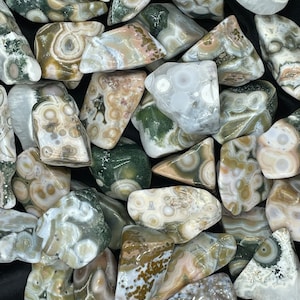 Small 8th Vein Ocean Jasper Tumbles, 1-2cm