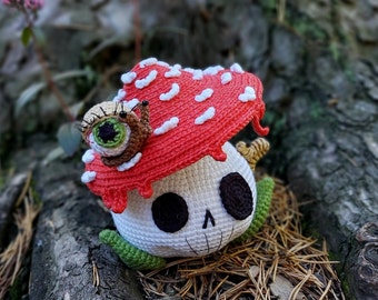Halloween ornaments crochet mushroom pattern