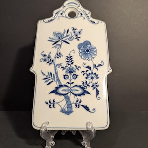 Meissen Blue Onion Cheese Board