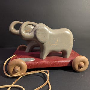 Noah's Ark Gerald Henn Elephant Pull Toy