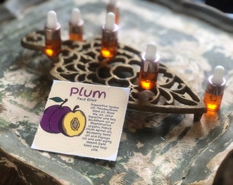 PLUM Face Oil blend for Hydrating & Repairing Dry facial skin. It contains remarkable, organic fruit and nut seed oils and Squalane. Vegan