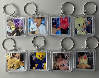 Stray Kids SKZ SKZOO Leuke vierkante dubbelzijdige sleutelhanger met foto en handgeschreven bericht