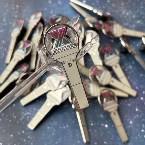 Xdinary Heroes XH Flatbong Light Stick Enamel Pin - Etsy