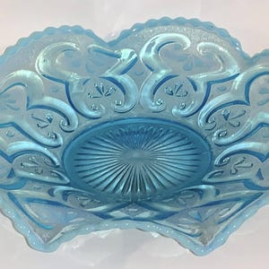 Vintage Northwood "Cashews" Pattern Blue Aqua Plate w/ Ruffled Edges 9"
