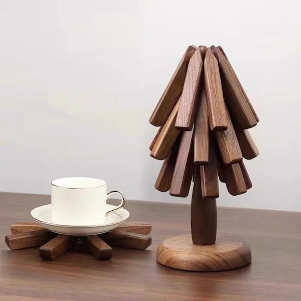 Wooden trivet / heat proof mat - Tree