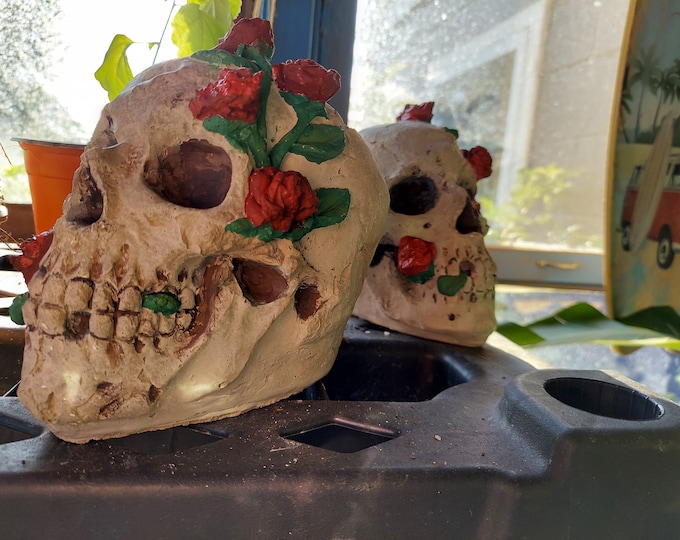 Flower Skull Pot/Container/Planter, Concrete Handmade and Unique