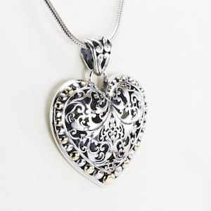 Herz Anhänger Halskette 925 Sterling Silber verziert mit durchbrochenen königlichen Filigran und 18K Goldakzent