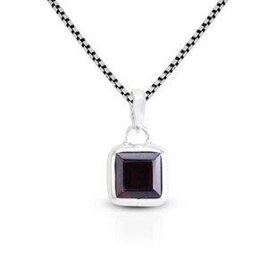 roter Granat Anhänger Halskette 925 Sterling Silber Lünette, quadratischer Anhänger mit Granat