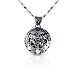 round pendant 925 sterling silver with 18K gold carving decorated with filigree ornament