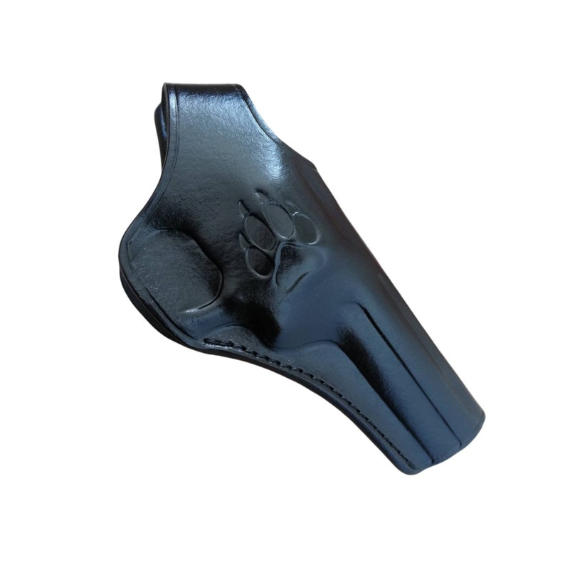 K&ouml;nnte beinhalten: Schwarzes Lederholster mit Pfotenabdruck-Design.