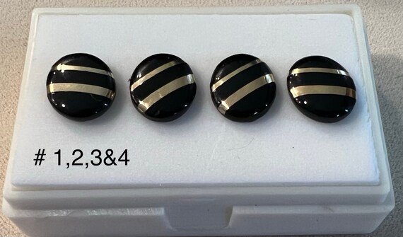 Onyx Cab  with two 14k gold inlays - image 2