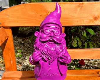 Garden gnome Rocker Welcome, welcome decoration, big size 40 cm, color berry, hand-painted and weatherproof made of high-quality synthetic resin, decorative figure