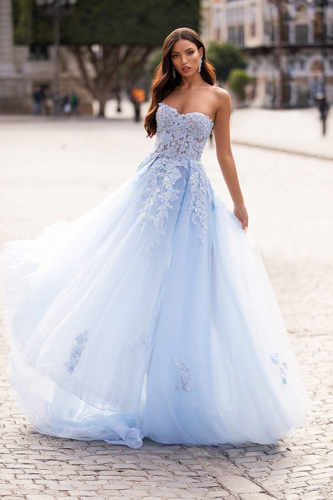 17 Best Light Blue Wedding Dresses for Spring Summer