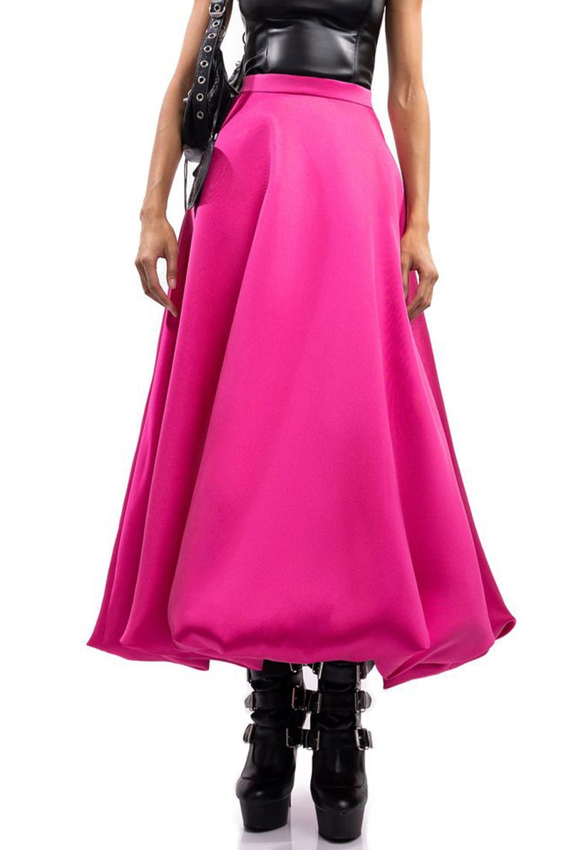 Women's White Short Tiered Balloon Skirt