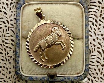 Vintage 9k Solid Yellow Gold Aries Ram Zodiac Horoscope Pendant