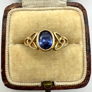 Vintage Solid 9k Yellow Gold Iolite Celtic Ring, Size 5.5