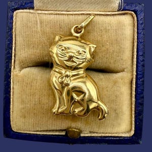 Vintage Solid 9k Yellow Gold Collar Cat Charm