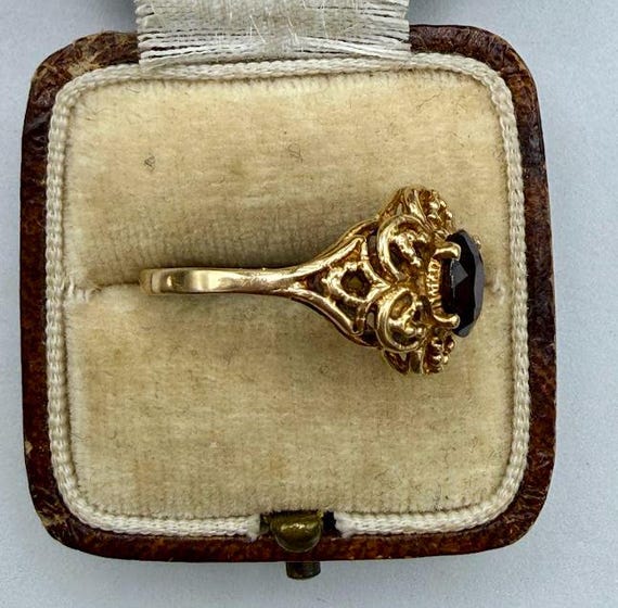 Vintage Solid 9k Yellow Gold Garnet Statement Rin… - image 2