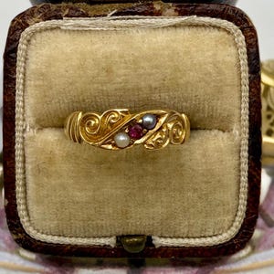 Antique Victorian 18k Solid Yellow Gold Ruby Pearl Ring, Size 6.5