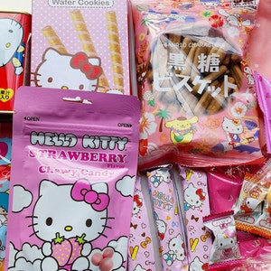 Hello Sanrio Mystery Snack Box  Mini cosas, Postres japoneses, Recetas de  comidas faciles