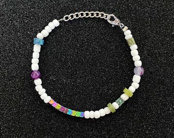 Handmade Beaded Bracelet | White Glass, Metal and Stone