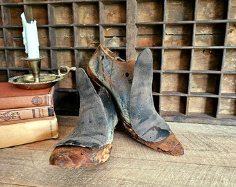 Pair Vintage Shoe Lasts, Wooden Shoe Form, Vintage Cobblers Shoe Mould
