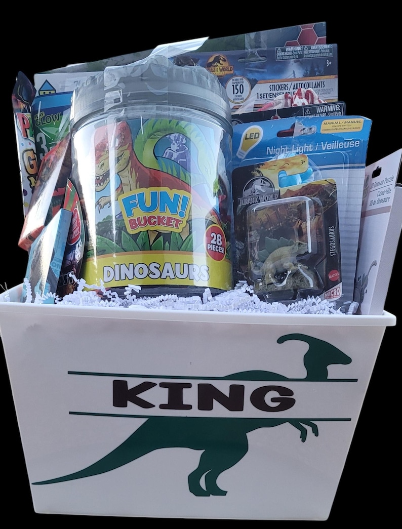 Cesta de regalo de Pascua personalizada: Cesta con temática de personajes, Cesta de Pascua para niños imagen 5