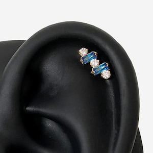 16G Titanium Blue Line Dot Internally Threaded Flat Back stud, Conch earring, Cartilage flat back, Helix stud, Tragus stud, Minimalist stud