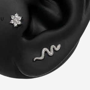 16G Titanium Snake Cartilage Flat Back Labret, Internally Threaded conch earring, Cartilage flat back, Helix stud, Tragus stud, Nose earring