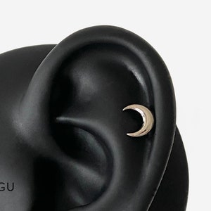 16G Titanium Moon Flat Back stud, Nose stud, Internally Threaded conch earring, Cartilage piercing, Helix earring, Tragus, Piercing