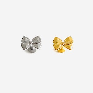 16G Titanium Ribbon Internally Threaded Flat Back stud, Sun Conch earring, Cartilage piercing, Helix stud, Tragus stud, Minimalist stud