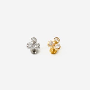 16G Flower Internally Threaded Cartilage Flat Back Labret, Conch earring, Tiny stud, Flat back stud, Helix earring, Tragus, Minimalist stud